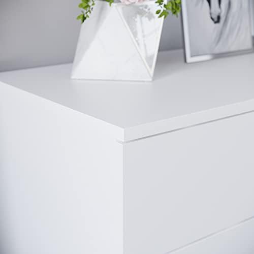 Elegant White 4-Drawer Chest™
